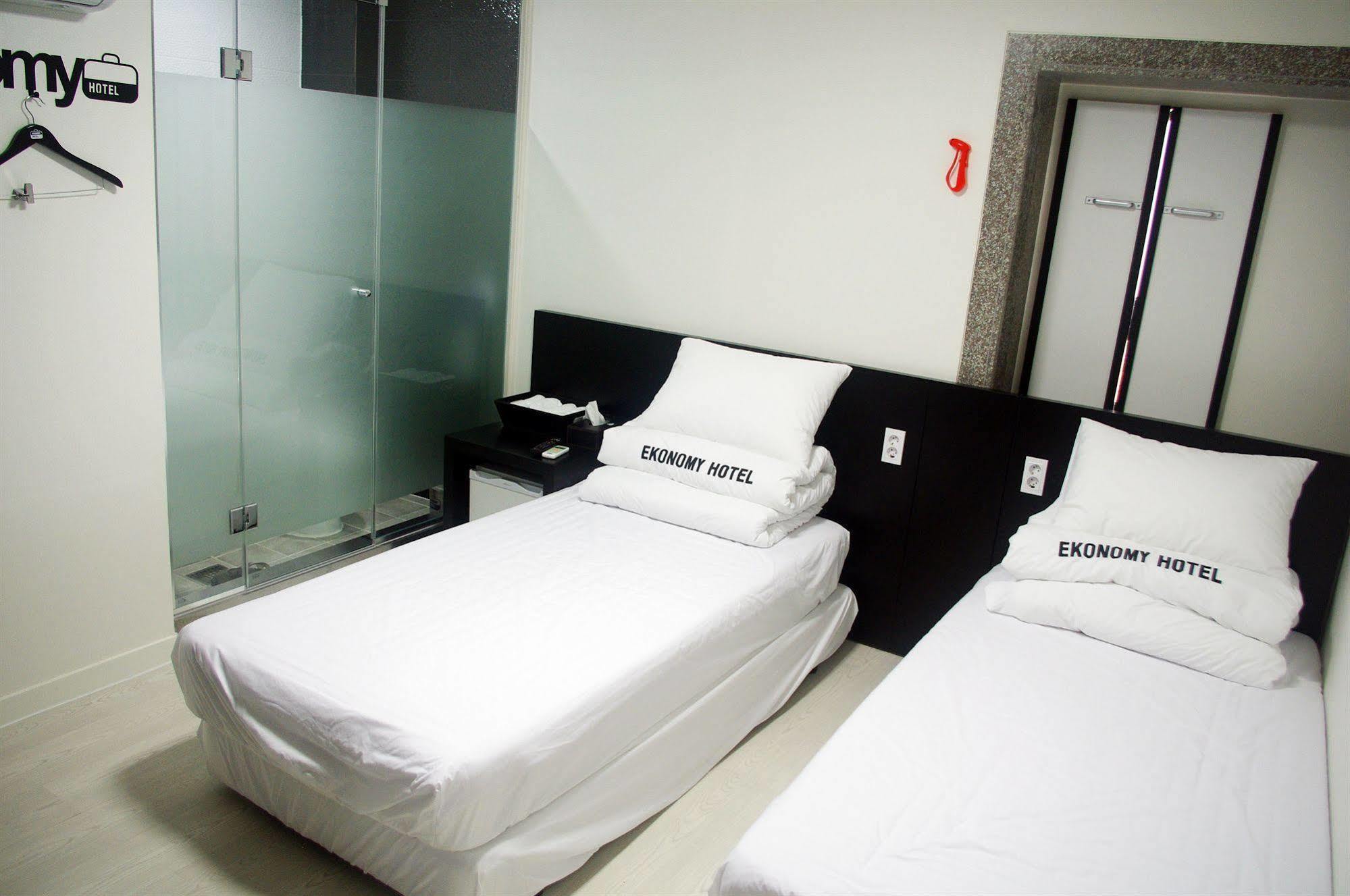 Ekonomy Hotel Nampo Μπουσάν Εξωτερικό φωτογραφία